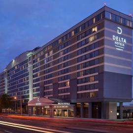 Delta Hotels by Marriott Toronto Airport & Conference Centre，位于多伦多的酒店