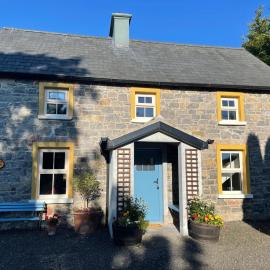 Mai's Cottage Suite - Charming Holiday Rental，位于基尔马勒克的酒店