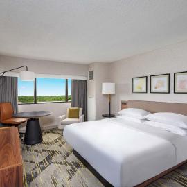 Sheraton Edison，位于爱迪生的酒店
