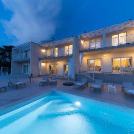 Tilagus holiday villa - Perla，位于兹曼的酒店