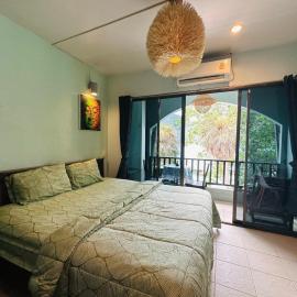 MILD ROOM SEA VIEW ROOM FOR RENT，位于皮皮岛的酒店