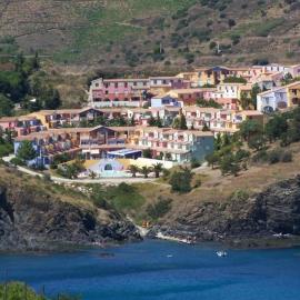 F3 en bord de mer avec piscine，位于瑟贝里的酒店