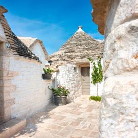 Trulli Holiday Albergo Diffuso,位于阿尔贝罗贝洛的酒店