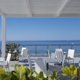 Hotel Admeto，位于马里内拉的酒店