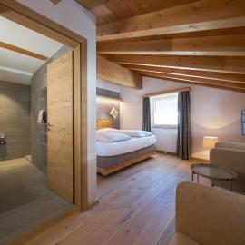 Aparthotel Grischuna，位于萨姆瑙恩的酒店