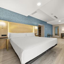 Hotel Zentral Ramiro I Oviedo，位于奥维多的酒店