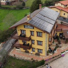 La Solana Montañesa，位于柯米拉斯的酒店
