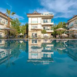 Belek Deluxe Suit