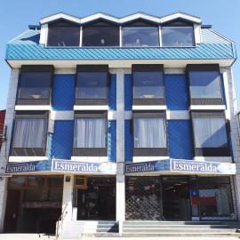 Hotel Esmeralda，位于卡斯特鲁的酒店