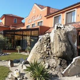 Hotel Galanta，位于加兰塔的酒店
