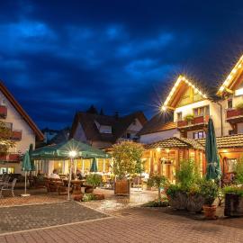 Hotel Klosterbräustuben，位于策尔阿姆哈尔梅尔斯巴赫的酒店