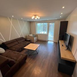 LUNA Apartamentai，位于Akmenė的酒店