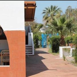 Villetta Eoliana con piscina gratuita dal 18 Luglio al 30 Agosto，位于弗卡诺的酒店