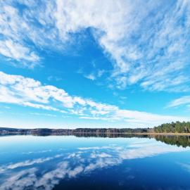 Bungalow direkt am See, mit eigenem Boot，位于罗丁的酒店