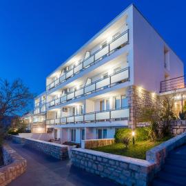 Hotel Rooms Roccia，位于诺维格勒达尔马提亚的酒店