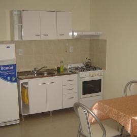 Departamentos Donovan，位于雷西斯膝西亚的酒店