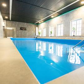 El Capitan das Schwimmbad Hotel，位于舍姆贝克的酒店