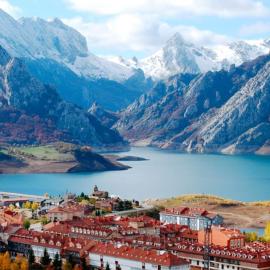 Piso en Picos de Europa - Riaño Licencia VUT-LE-818，位于里亚尼奥的酒店