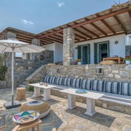 Villa Vino - Cycladic Calm，位于Isterni的酒店