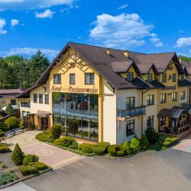 Hotel Szelców，位于莱斯科的酒店