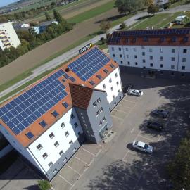 OEKOTEL Korneuburg，位于Bisamberg的酒店