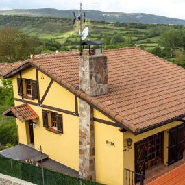 Casa Alseda en Las Merindades，位于Salazar的酒店