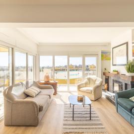 OceanFront & Big Terrace Private Condo，位于奥埃拉斯的酒店