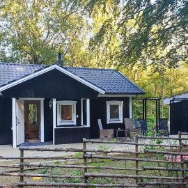1 Bedroom Cozy Home In Örkelljunga，位于Orkelljunga的酒店