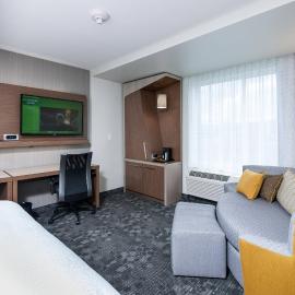Courtyard by Marriott Boston Littleton，位于Littleton的酒店