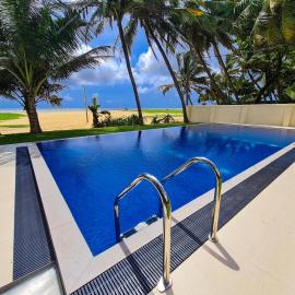 Star Beach Guest House，位于尼甘布的酒店