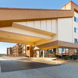 Days Inn by Wyndham Chula Vista-San Diego，位于丘拉维斯塔的酒店