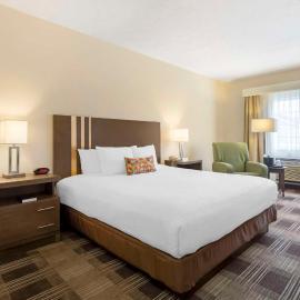 Best Western Plus The Inn at Horse Heaven,位于Prosser的酒店