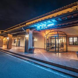 Hotel Boccaccio，位于卡尔奇纳亚的酒店