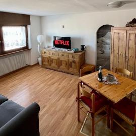 B&B CHALET NICOLUSSI，位于特伦托的酒店