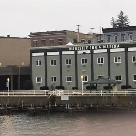 Manistee Inn & Marina，位于马尼斯蒂的酒店