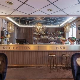Hotell Arkad，位于韦斯特罗斯的酒店