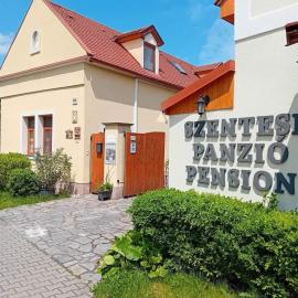 Szentesi Panzió és Kerékpárkölcsönző，位于费尔特拉科什的酒店