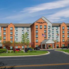 TownePlace Suites by Marriott Frederick，位于弗雷德里克的酒店