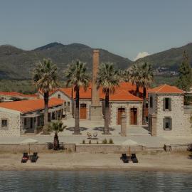 Zaira Hotel，位于Skála Loutrón的酒店