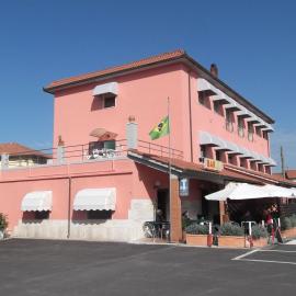Hotel da Renato，位于阿尔比尼娅的酒店