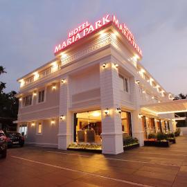 HOTEL MARIA PARK,位于Mūvattupula的酒店