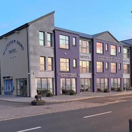 Allingham Arms Hotel，位于班多伦的酒店
