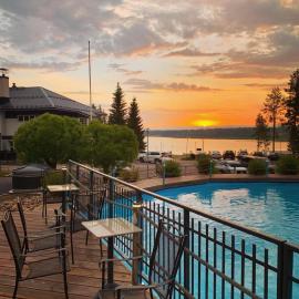 Aateli Lakeside Chalets - former Vuokatti Suites，位于沃卡蒂的酒店