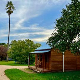 Tread Lightly Willunga Cabins，位于Willunga的酒店