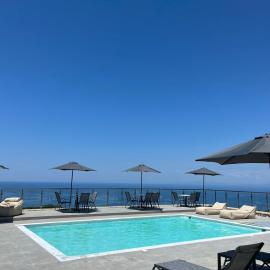 MELIKIRON LUXURY APARTMENTS，位于阿约斯尼奇塔斯的酒店