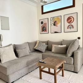 Rabat, Appartement Neuf en face d'Arribat Center.,位于拉巴特的酒店