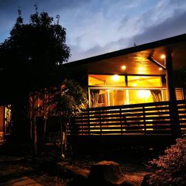 Shankara Lodge -プライベート温泉付き隠れ家- stay & retreat，位于雾岛市的酒店