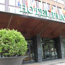 Hotel Plaza，位于塔兰托的酒店