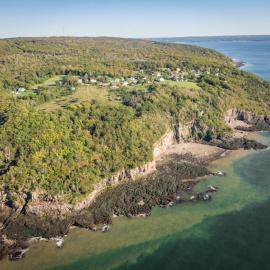 MareGold Centre - Juniper Cabin and Rose Cabin，位于Victoria Beach 的酒店
