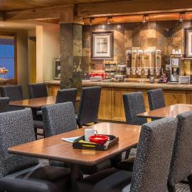 TownePlace Suites by Marriott Bend，位于本德的酒店